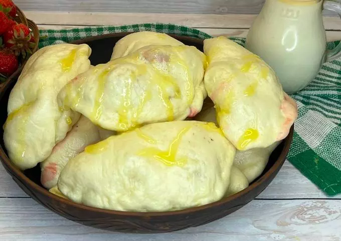 Pukhki Varieniki Na Paru Z Polunitsieiuvarieniki Na Drizhdzhovomu Tistismak Ditinstva Osnovne Foto Reczepta