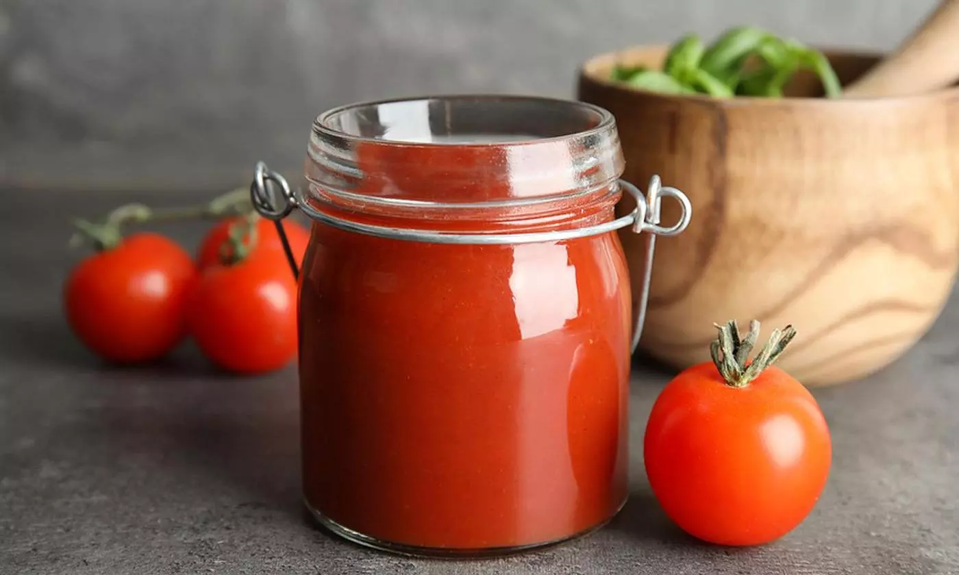 Tomatenmark Tomato Sauce In Jar By New Africa Fotolia 232702383